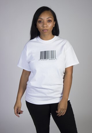 OUT OF DREAMS T-SHIRT IN WHITE