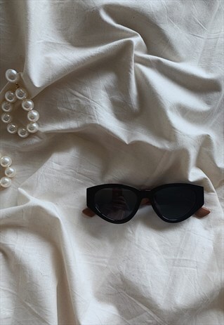 BLACK AND BROWN SUNGLASSES