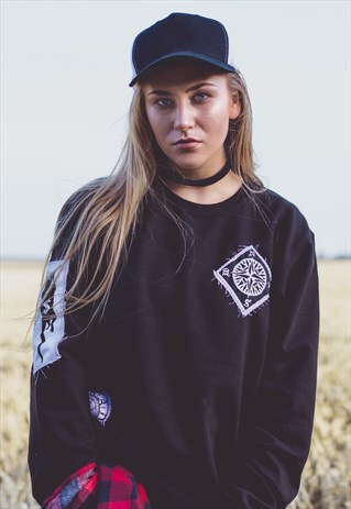 ART DISCO 'UNKNOWN TREASURES' PATCHED SWEATSHIRT IN BLACK