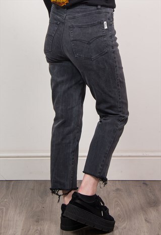 VINTAGE 90'S GREY DENIM HIGH WAIST RAW HEM MOM JEANS