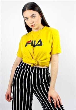 90'S RETRO YELLOW SPELL-OUT LOGO T-SHIRT