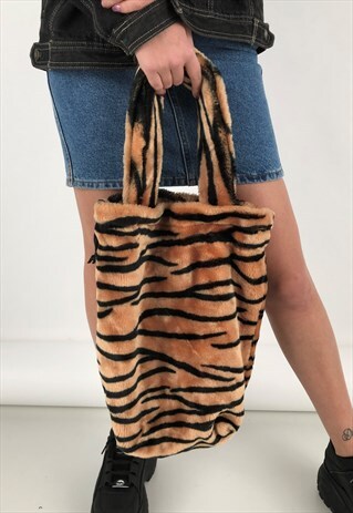 VINTAGE TIGER PRINT FAUX FUR TOTE BAG