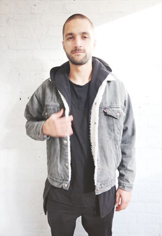 VINTAGE 90'S MENS LEVI'S DENIM JACKET WITH FLEECE LINING