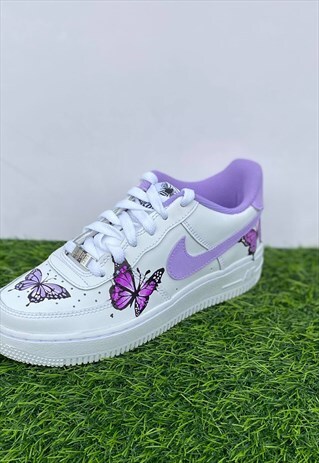 NIKE CUSTOMISED AF1-HAND-PAINTED BUTTERFLIES