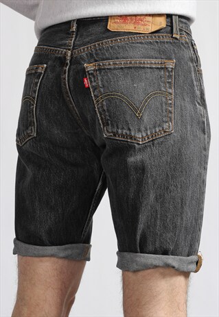 VINTAGE LEVI'S DENIM SHORTS
