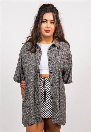 VINTAGE 90'S BLACK & WHITE FLORAL PATTERN GRUNGE SHIRT