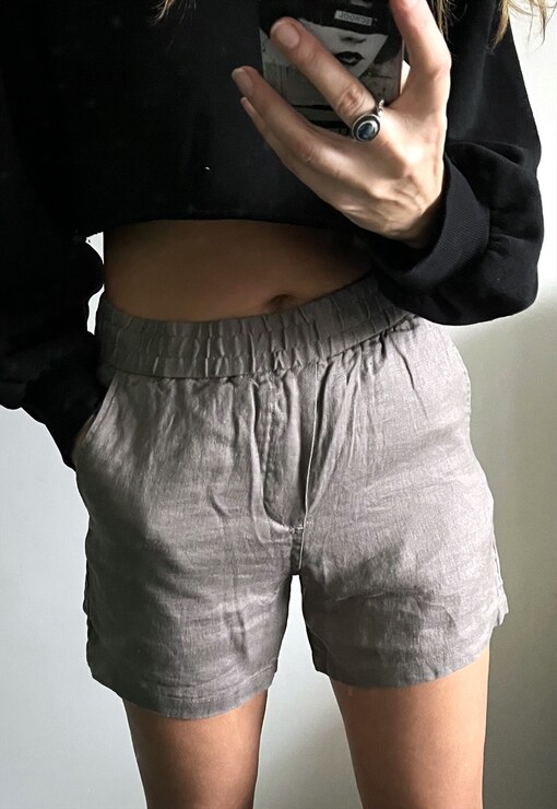 garment image