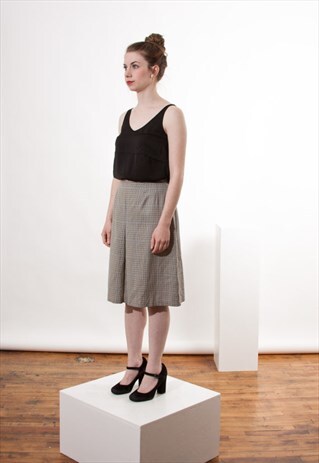ON SALE HIGH WAISTED COLLEGE SKIRT / COLLEGE VINTAGE PLEATED