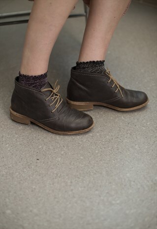 VINTAGE 90'S BROWN/BLACK LACE UP SHOES