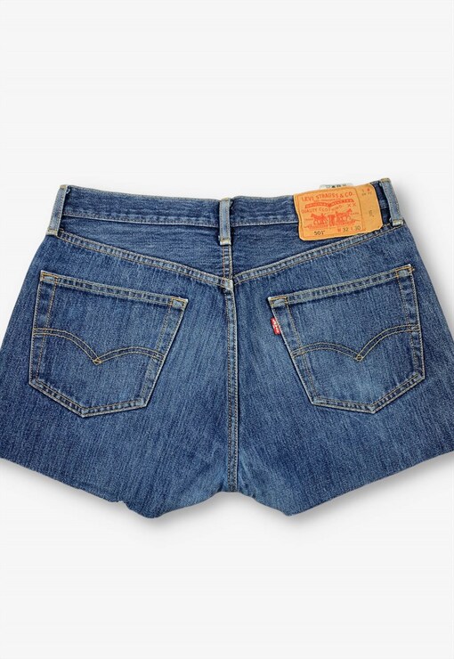 garment image