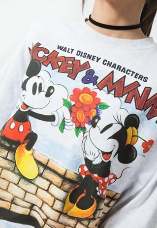 ON SALE VINTAGE STYLE 90S DISNEY SWEATSHIRT / S1992