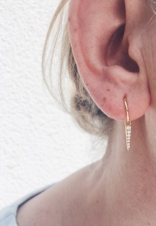 GOLD SPARKLE DAGGER DROP EARRINGS