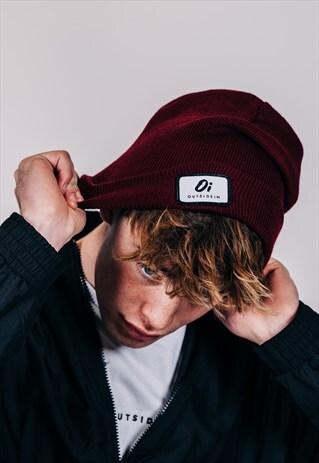OUTSIDEIN BURGUNDY BEANIE