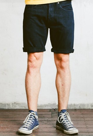 VINTAGE 90S LEVI'S CUT OFF SHORTS
