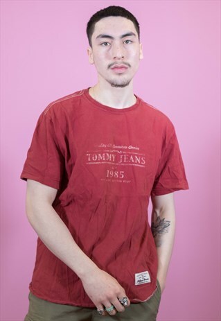 VINTAGE TOMMY HILFIGER T SHIRT
