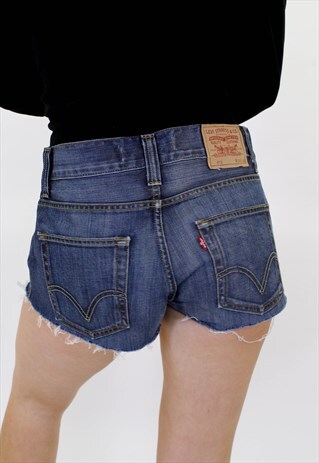 VINTAGE LEVIS DENIM SHORTS