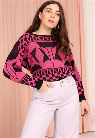 VINTAGE 80S JUMPER IN PINK GRAPHIC PATTERN