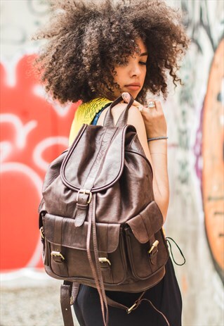 BROWN LEATHER SAFARI RUCKSACK WITH POCKETS
