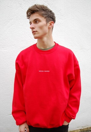 G&G UNISEX RED WRITING SWEATSHIRT