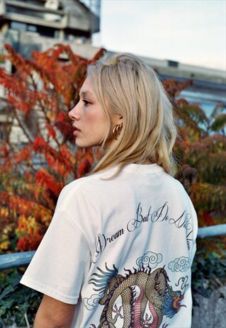 WHITE SHORT SLEEVED T-SHIRT WITH CHINESE DRAGON DESIGN