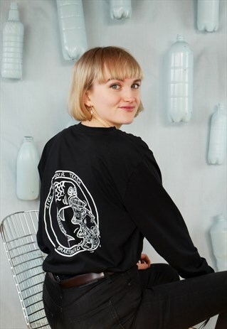 ORGANIC LONG SLEEVE T-SHIRT IN BLACK WITH PLASTIC PUKE FISH