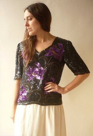 1980S VINTAGE PURPLE & BLACK FLORAL ALL OVER SEQUIN DECO TOP