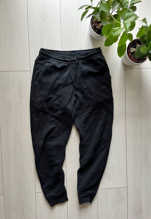 garment image