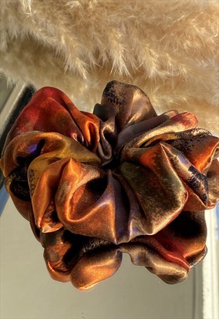 HAIR SCRUNCHIES