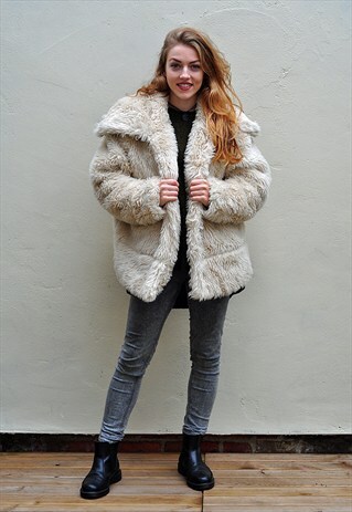 VINTAGE CREAM FAUX FUR JACKET