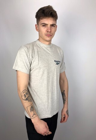 90S VINTAGE REEBOK T-SHIRT
