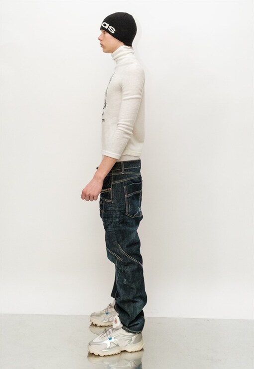 garment image