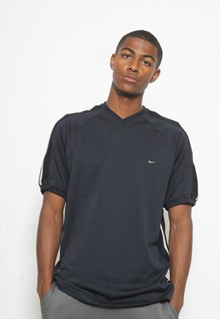 VINTAGE NIKE V-NECK T-SHIRT