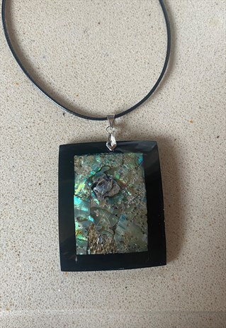 LARGE RECTANGLE SHELL PENDANT NECKLACE