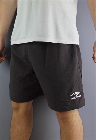 VINTAGE UMBRO SHORTS IN BROWN WITH POCKETS, EMBROIDERED LOGO