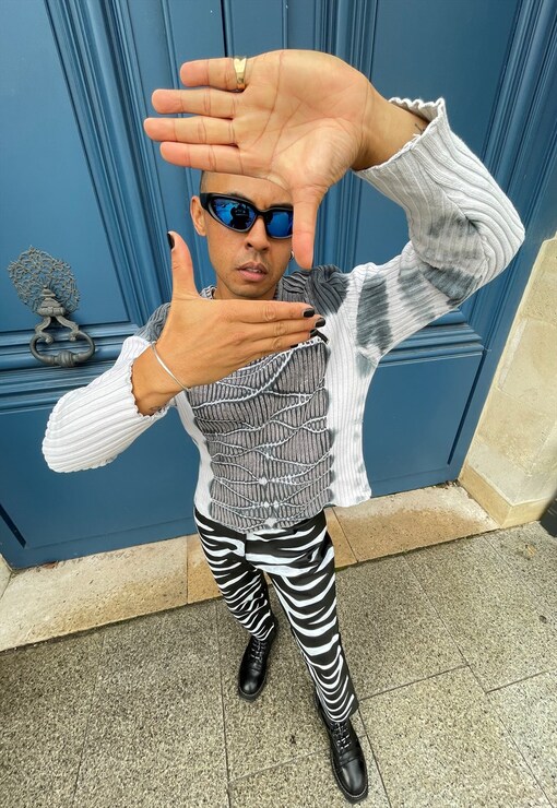 garment image