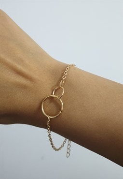 Simple Gold Circles Loop Bracelet