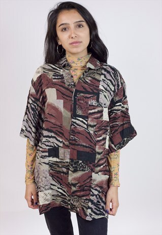 VINTAGE 90S ABSTRACT ANIMAL PATTERNED SHIRT