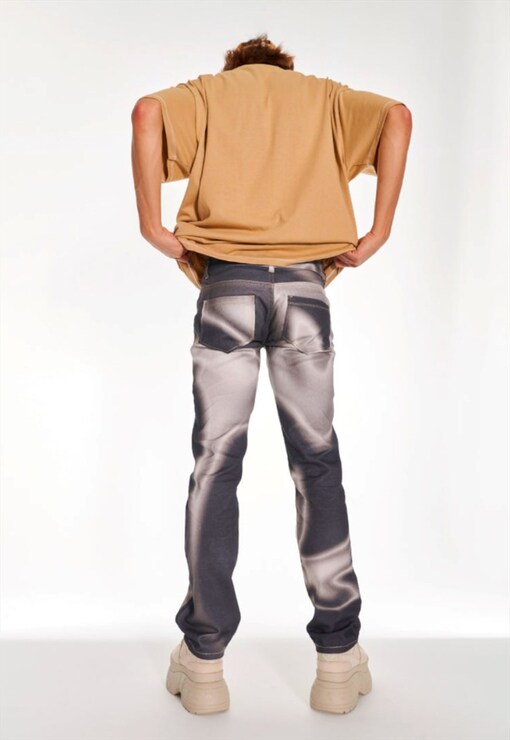 garment image