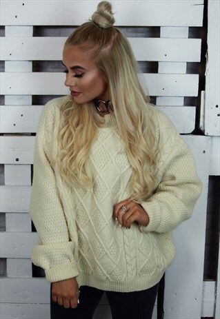 COSY ARAN KNIT CREAM JUMPER