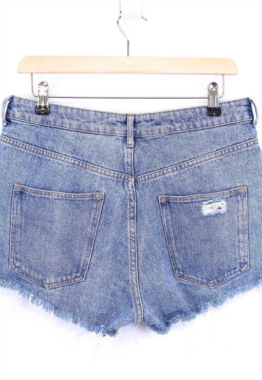garment image
