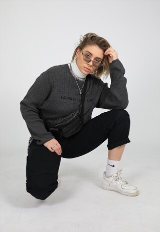 VINTAGE CALVIN KLEIN RIBBED GREY BAGGY SWEATER