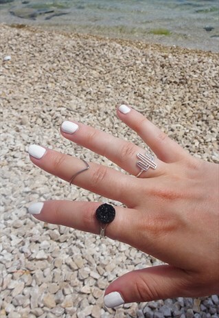 BLACK DRUZY RING