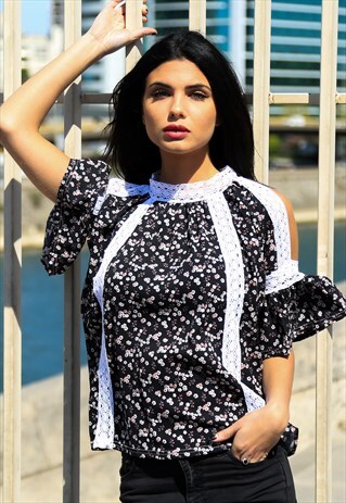 COLD SHOULDER TOP IN FLORAL PRINT