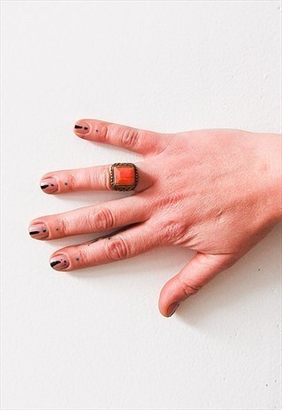 VINTAGE ETHNIC ORANGE HIGH SET SQUARE STONE RING