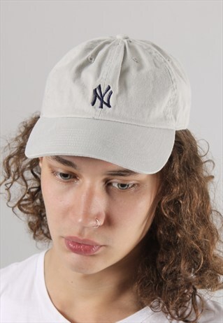 VINTAGE NEW YORK YANKEES BASEBALL CAP HAT