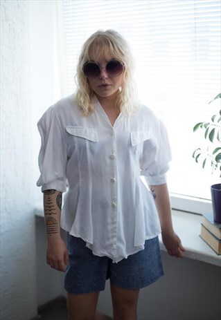 VINTAGE 80'S WHITE SHORT SLEEVED BLOUSE
