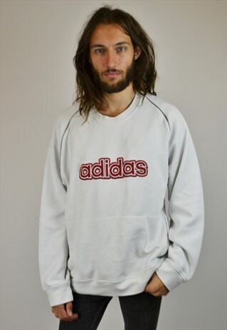 VINTAGE 90'S ADIDAS SWEATSHIRT