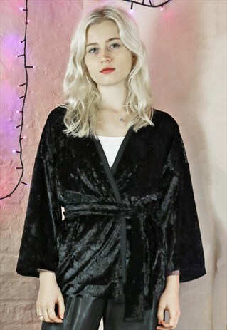 KIMONO IN BLACK VELVET WITH BELT