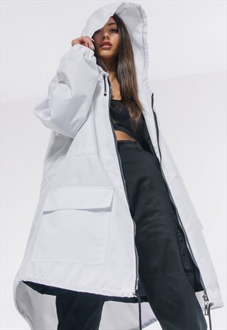 WARM WINTER COAT / PARKA IN WHITE COLOUR