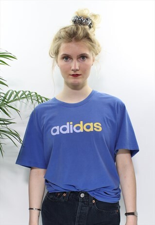 VINTAGE ADIDAS T-SHIRT